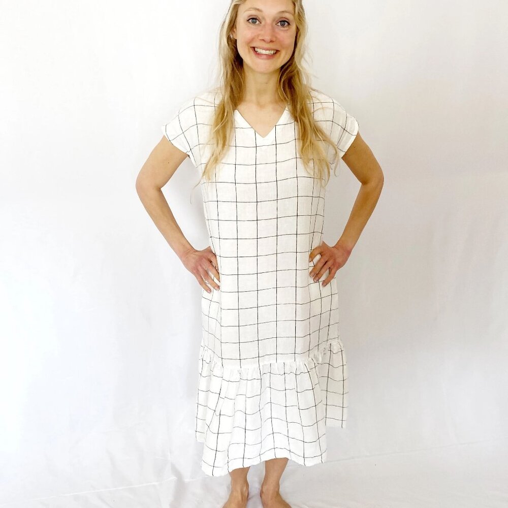 LinenbyMN Check Drop Ruffle Dress, size small with belt and pockets